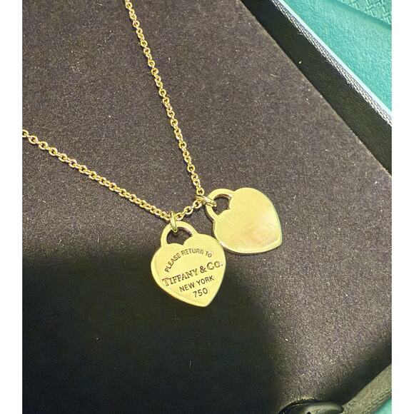 Tiffany & Co. 18K Gold Return T&co. Double Heart Chain Necklace GIFTABLE BOX - Picture 3 of 5